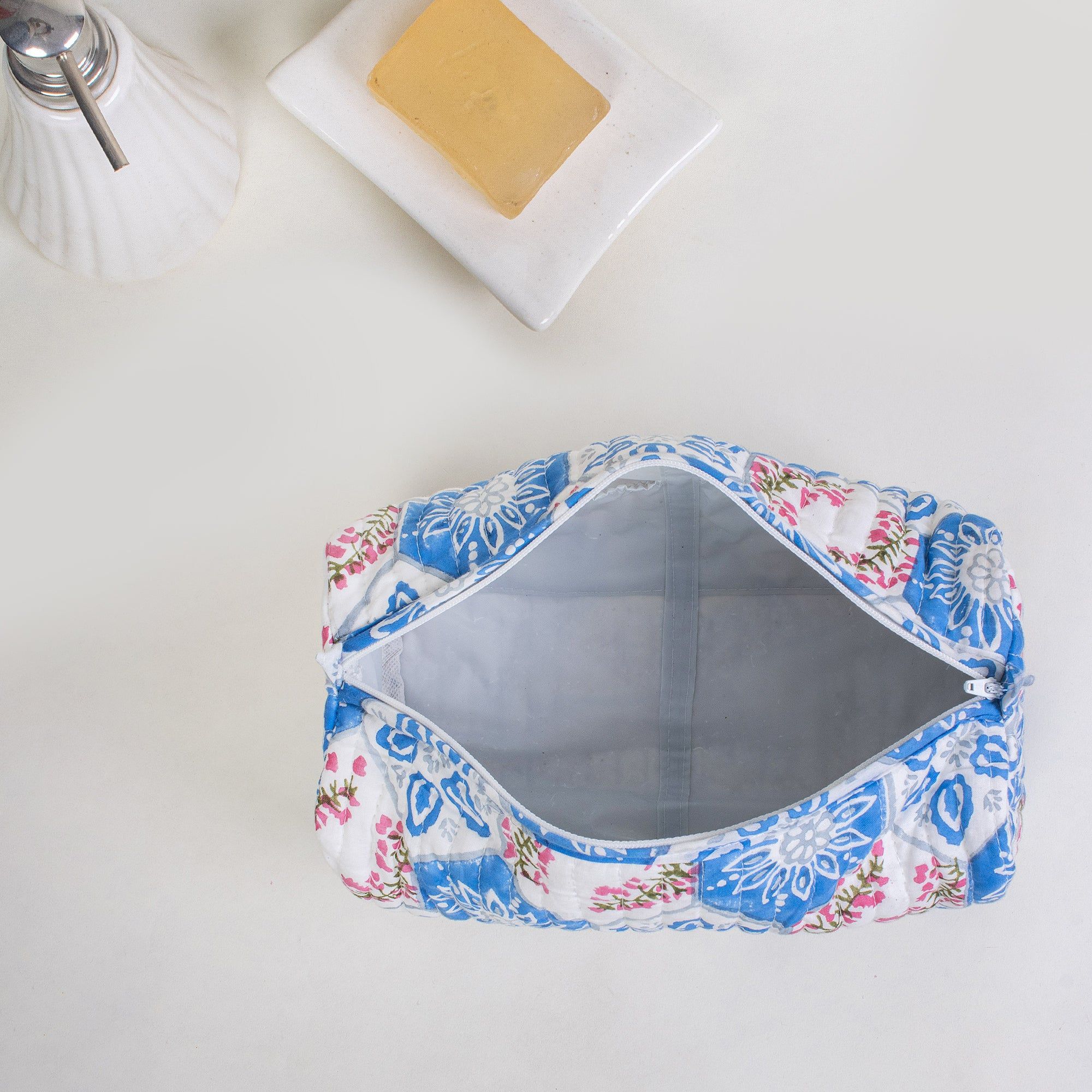 Set of 3 - Toiletry Bag, Makeup Bag, Travel Bag with Pockets